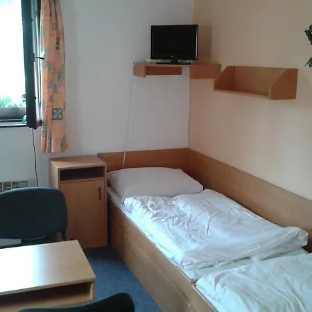 Sportcentrum Dvorak * Hluboká nad Vltavou