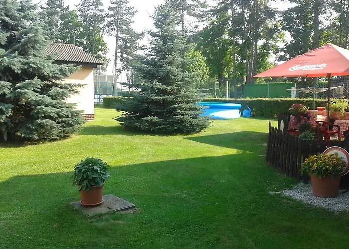 德沃夏克体育中心酒店 Hluboká nad Vltavou